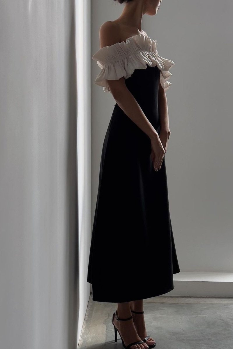 Omuz Detaylı Fırfırlı Siyah Beyaz Maxi Elbise Zalle