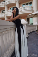 Siyah Beyaz Renk Bloklu Askılı Maxi Elbise Zalle