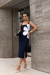 Siyah Kolsuz Yan Dekolteli Çiçek Desenli Midi Elbise Zalle