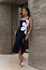 Siyah Kolsuz Yan Dekolteli Çiçek Desenli Midi Elbise Zalle