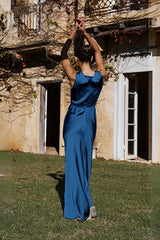 V Yaka Yırtmaçlı Zarif Maxi Elbise Zalle