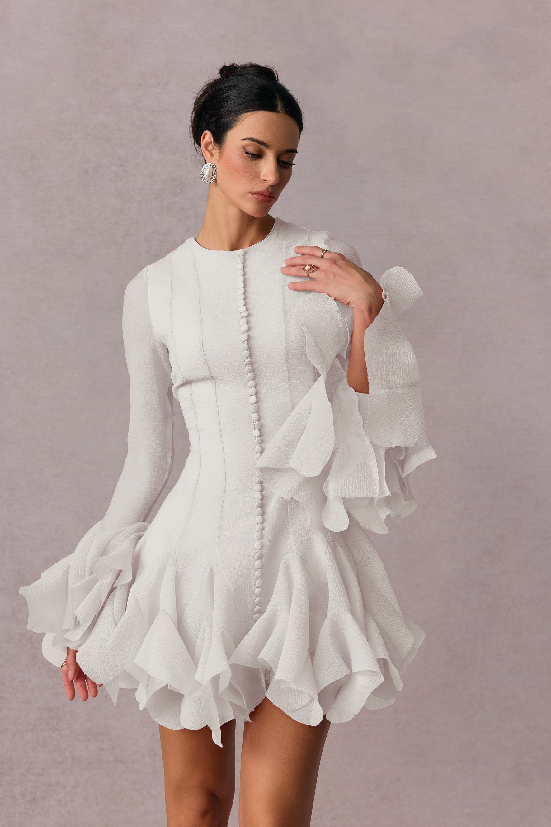 Volan Detaylı Beyaz Uzun Kollu Mini Elbise Zalle