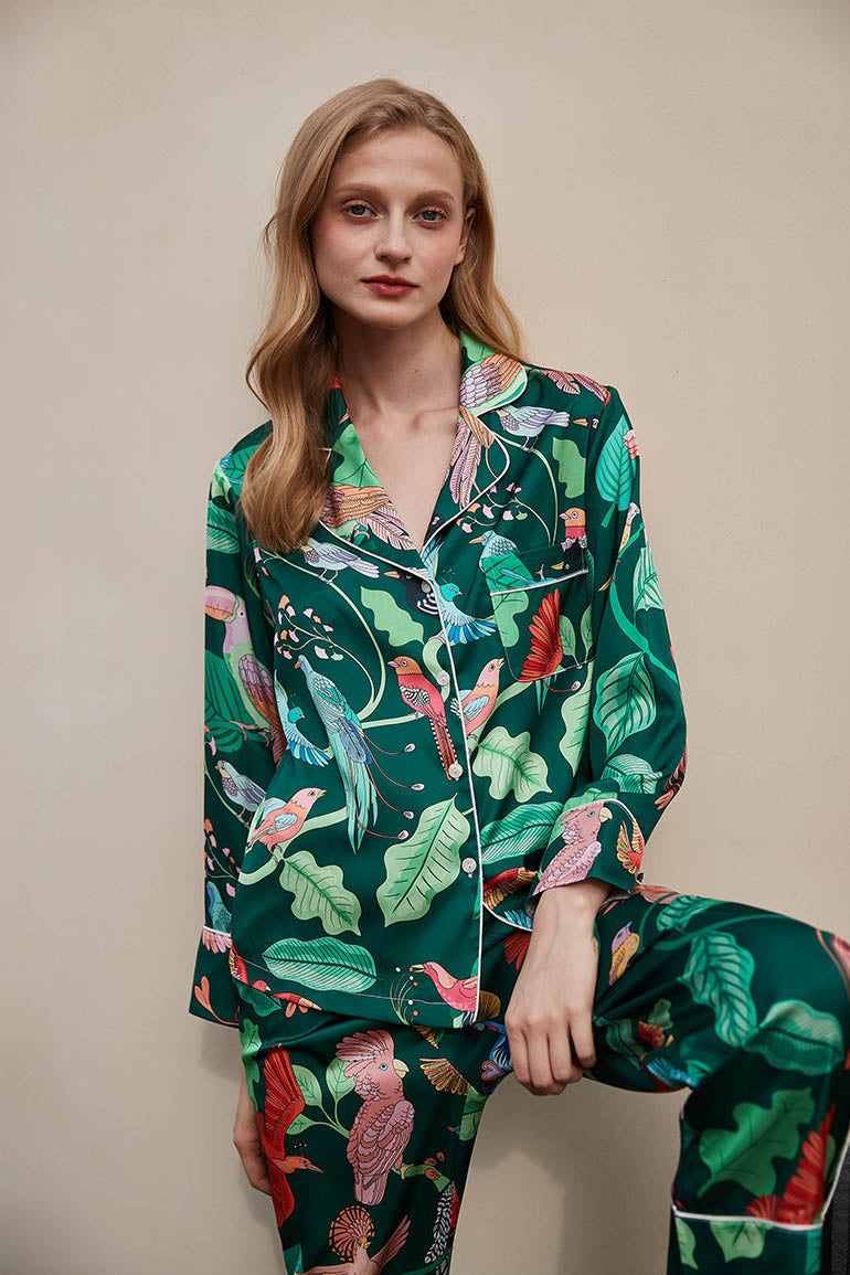 Tropikal Desenli Uzun Kollu Kuş Baskılı Saten Pijama Takımı Zalle