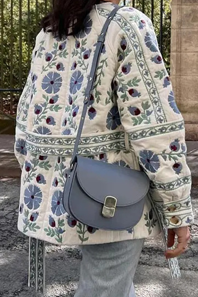 Krem Renk Çiçek Desenli Kuşaklı Blazer Ceket Zalle