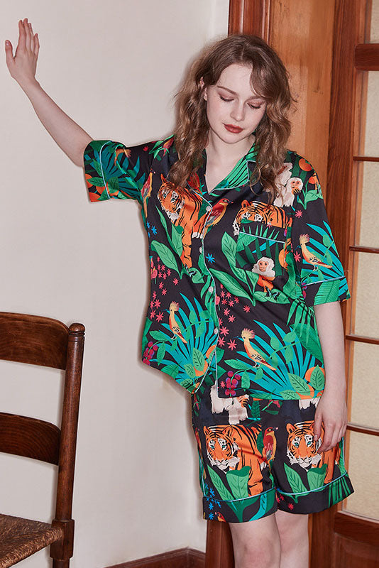 Tropikal Desenli Kısa Kollu Kuş Baskılı Saten Şortlu Pijama Takımı Zalle