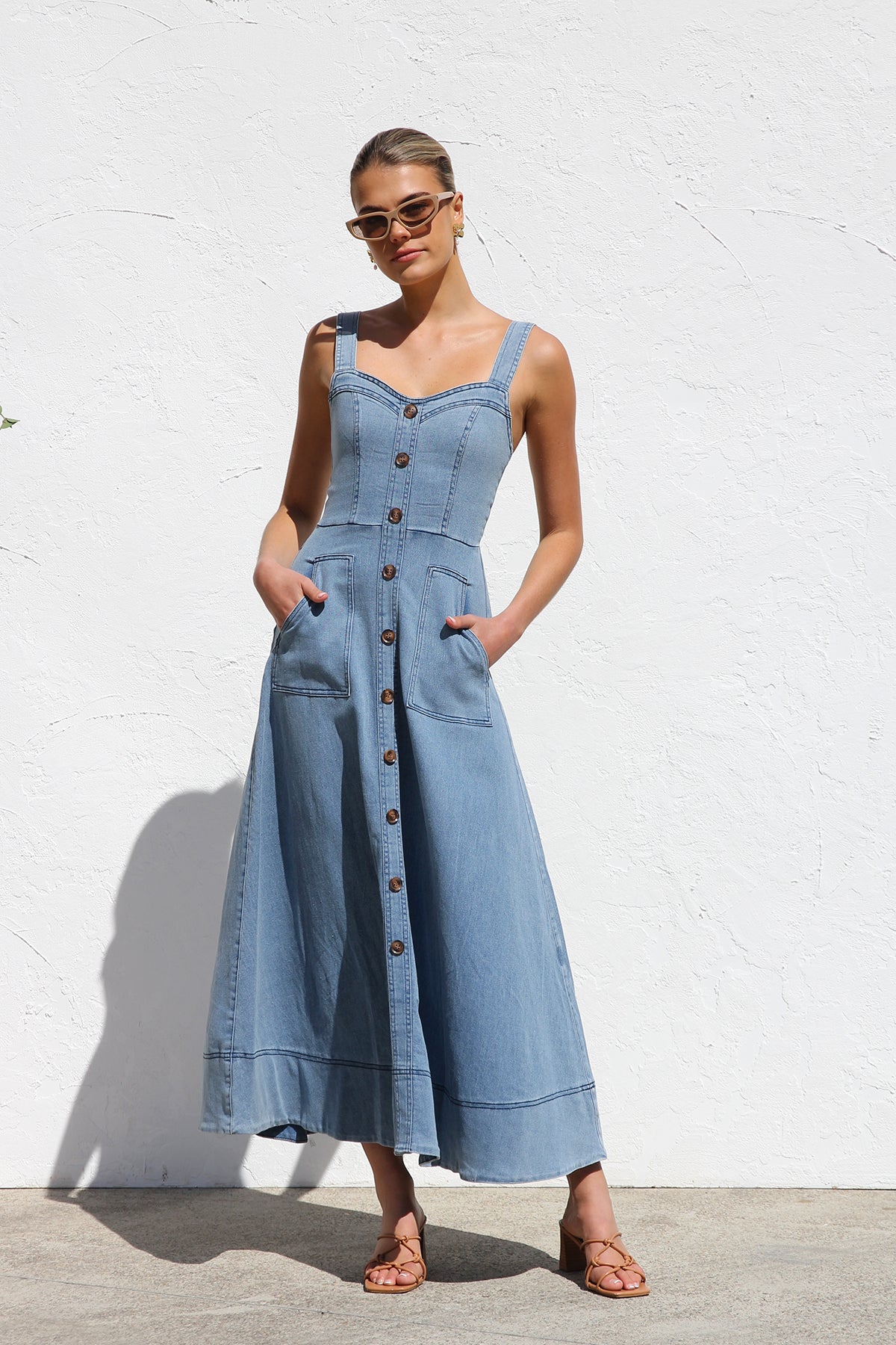 Düğme Detaylı Askılı Denim Yazlık Elbise