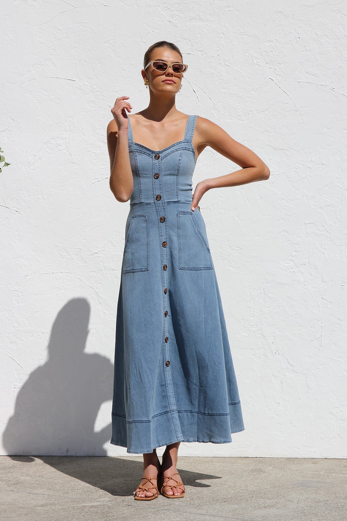 Düğme Detaylı Askılı Denim Yazlık Elbise