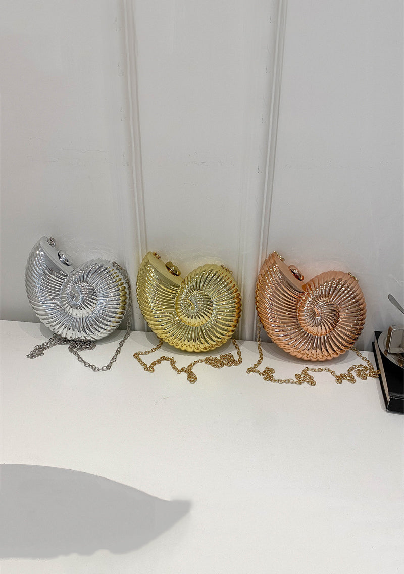 Kabuk Formlu Mini Çanta Zalle