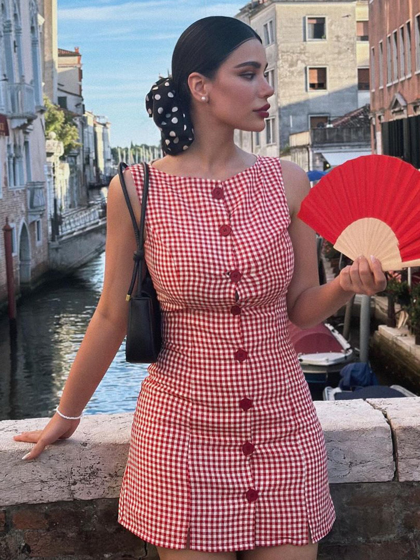 Mini sukienka w kratę w stylu vintage w kolorze czerwonym