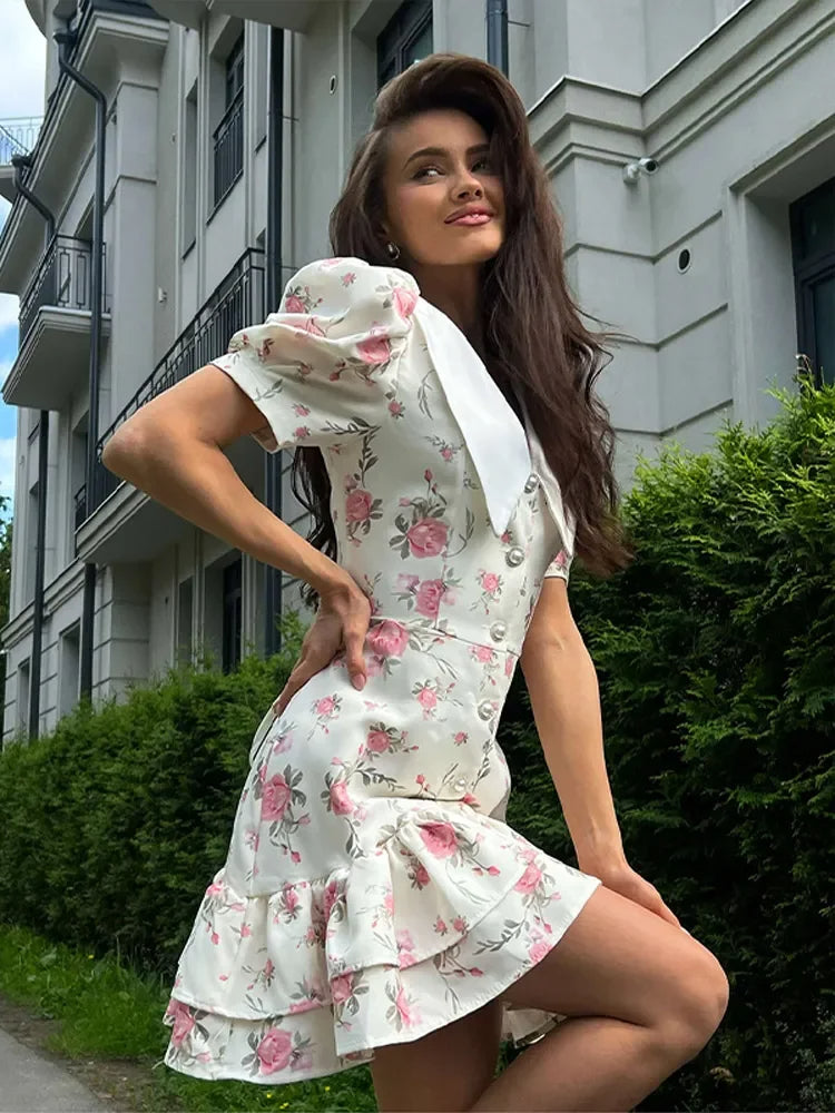 Pembe Güllü Fırfırlı Mini Elbise