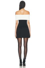 Siyah-Beyaz Off Shoulder Fiyonklu Straplez Mini Elbise Zalle