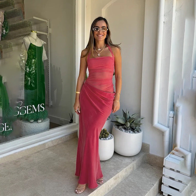 Sukienka maxi z dekoltem halter i przezroczystym detalem w talii