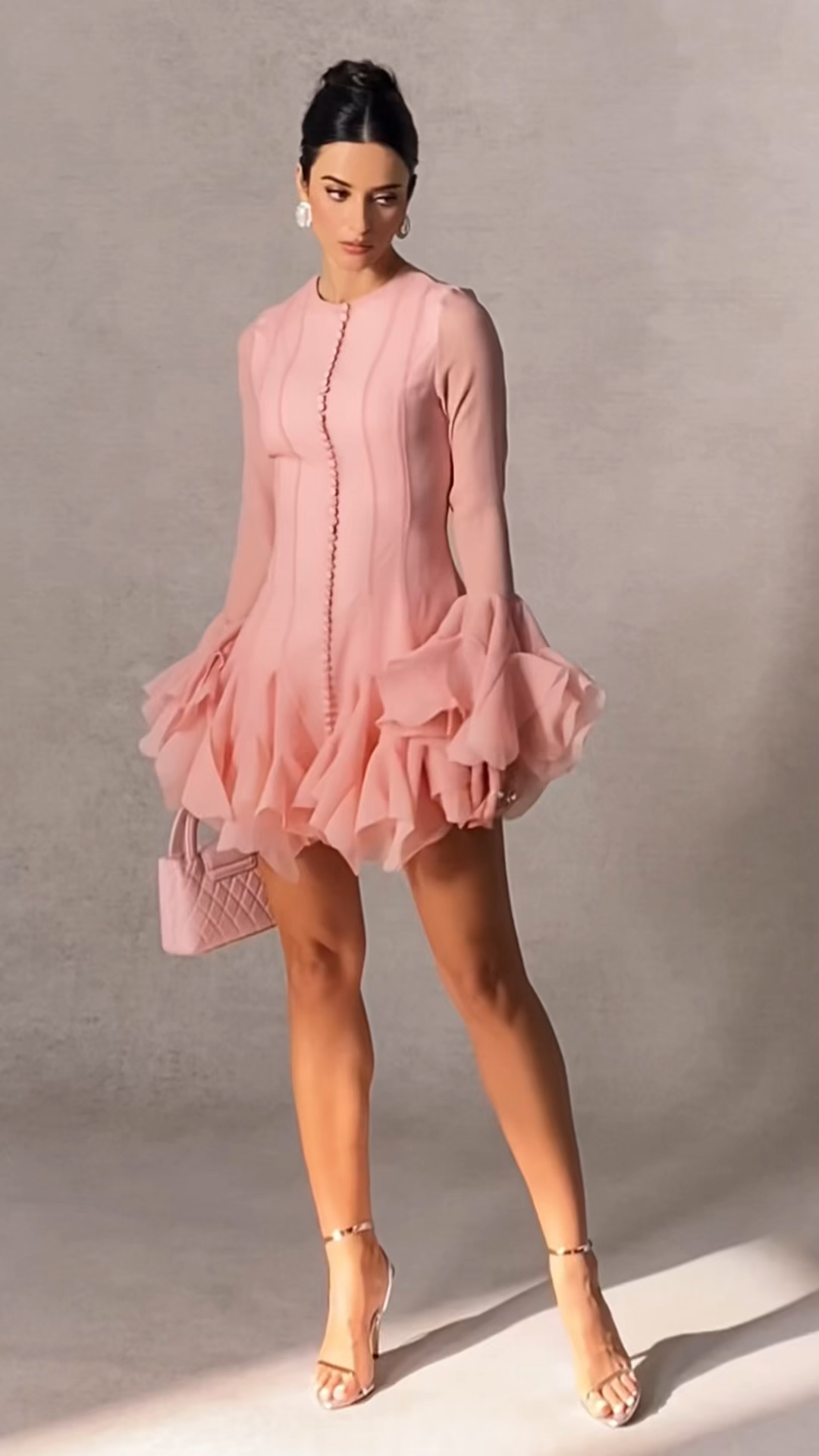 Volan Detaylı Pembe Uzun Kollu Mini Elbise