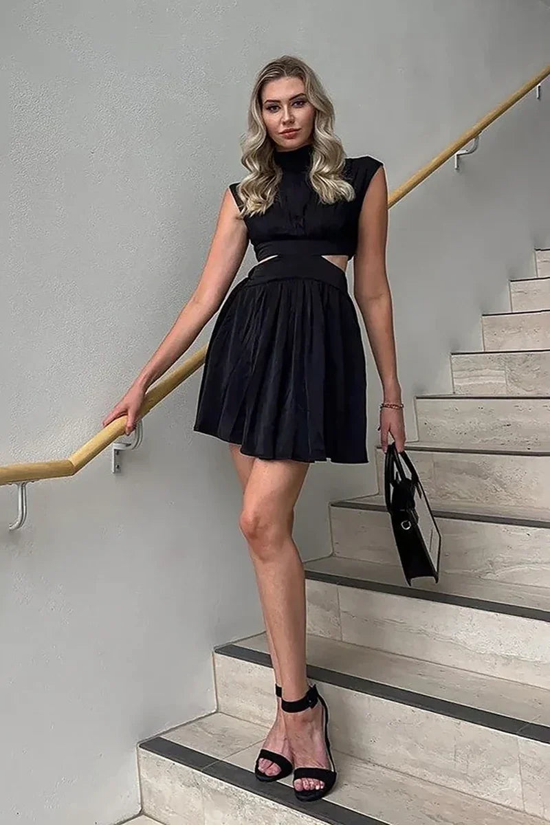 Yüksek Yaka Bel Dekolteli Siyah Mini Elbise Zalle