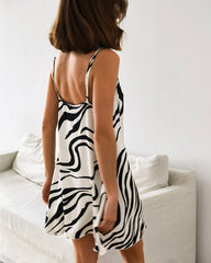 Zebra Desenli Dantel Detaylı Askılı Mini Elbise
