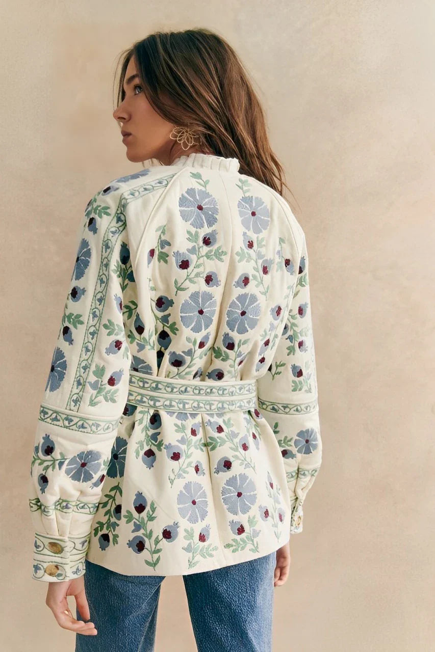 Krem Renk Çiçek Desenli Kuşaklı Blazer Ceket Zalle